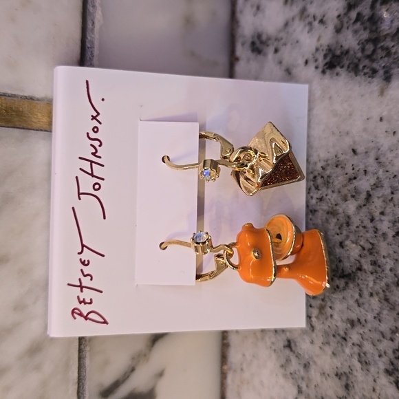 Betsey Johnson Jewelry - Betsey Johnson Novelty Thanksgiving Pie Earrings
